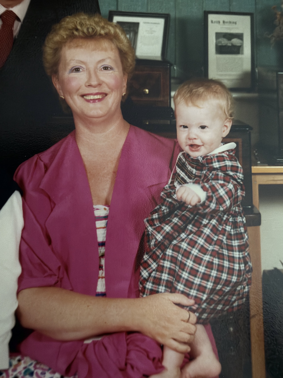 Ava holding young Melissa